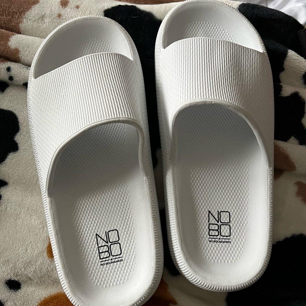 No boundaries slides